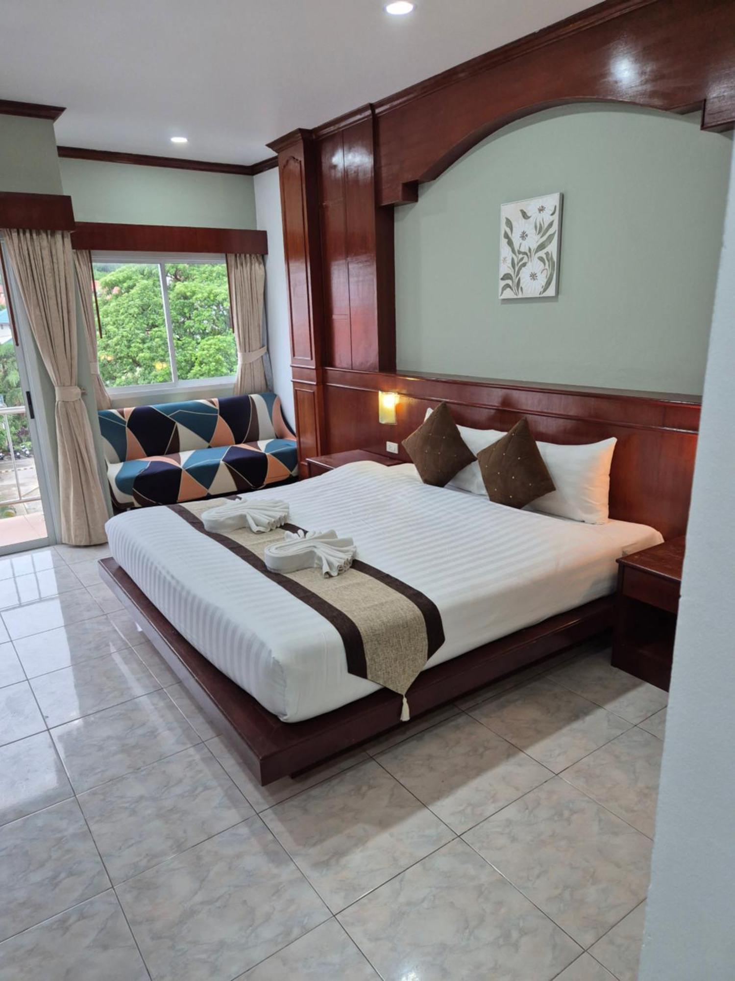 Hotel New Forest Patong