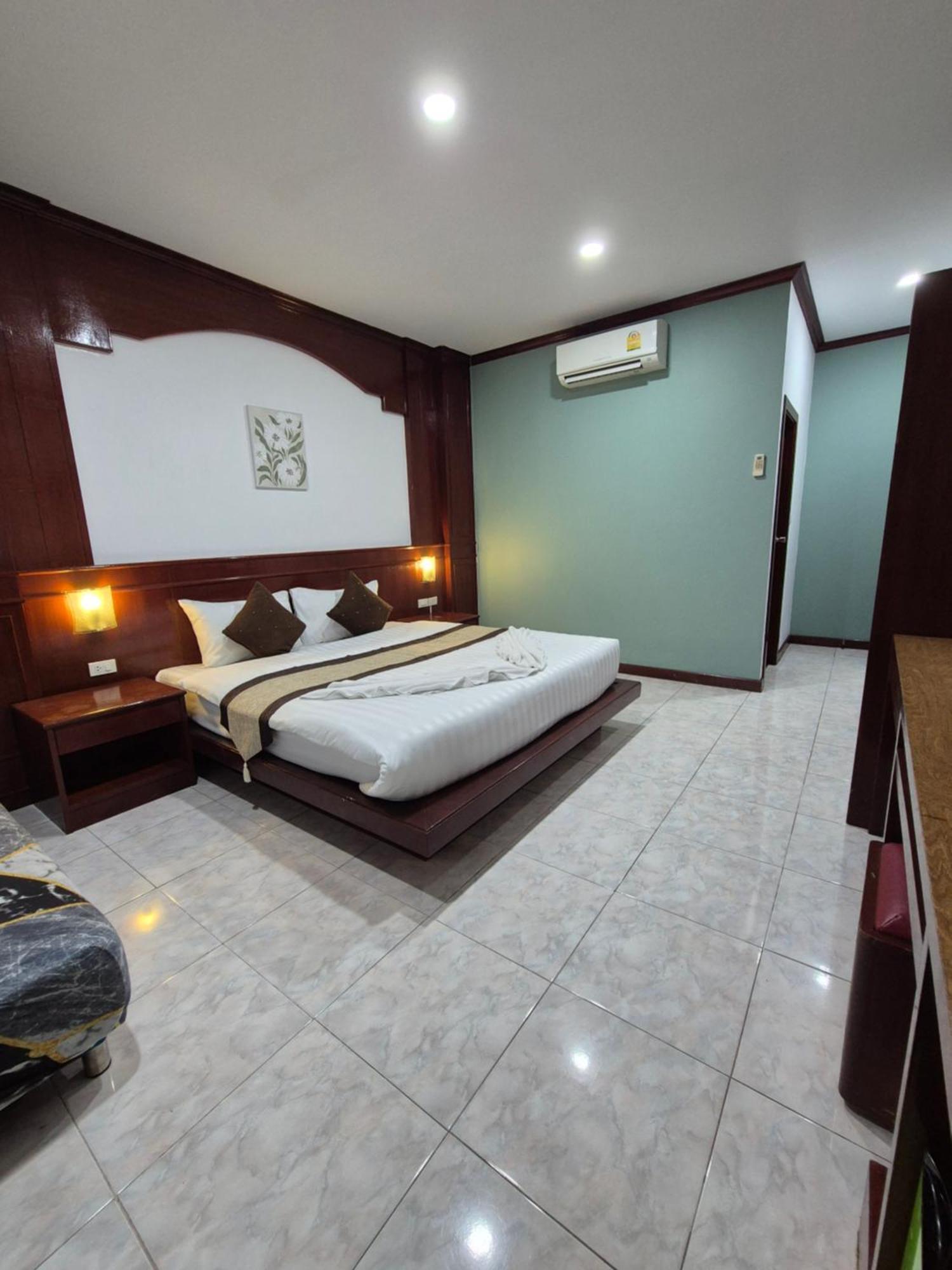 New Forest 3* Patong